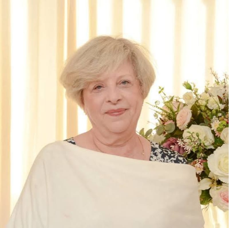 Dra. Anita Neri